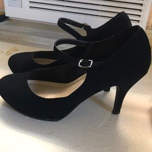 Women’s suede heels